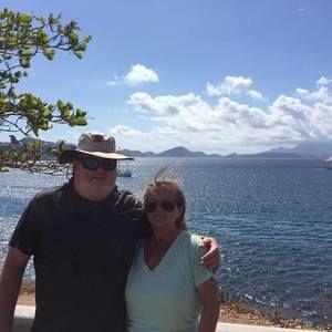 Meet your Posher, Dee